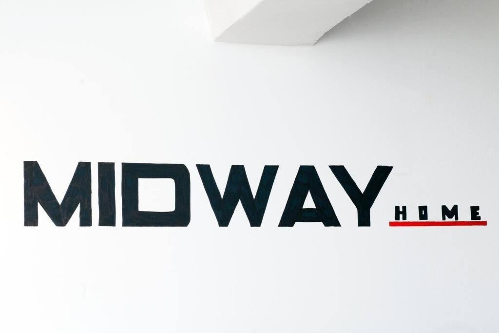Midway Home, Nel Centro Storico Di Genova Eksteriør billede